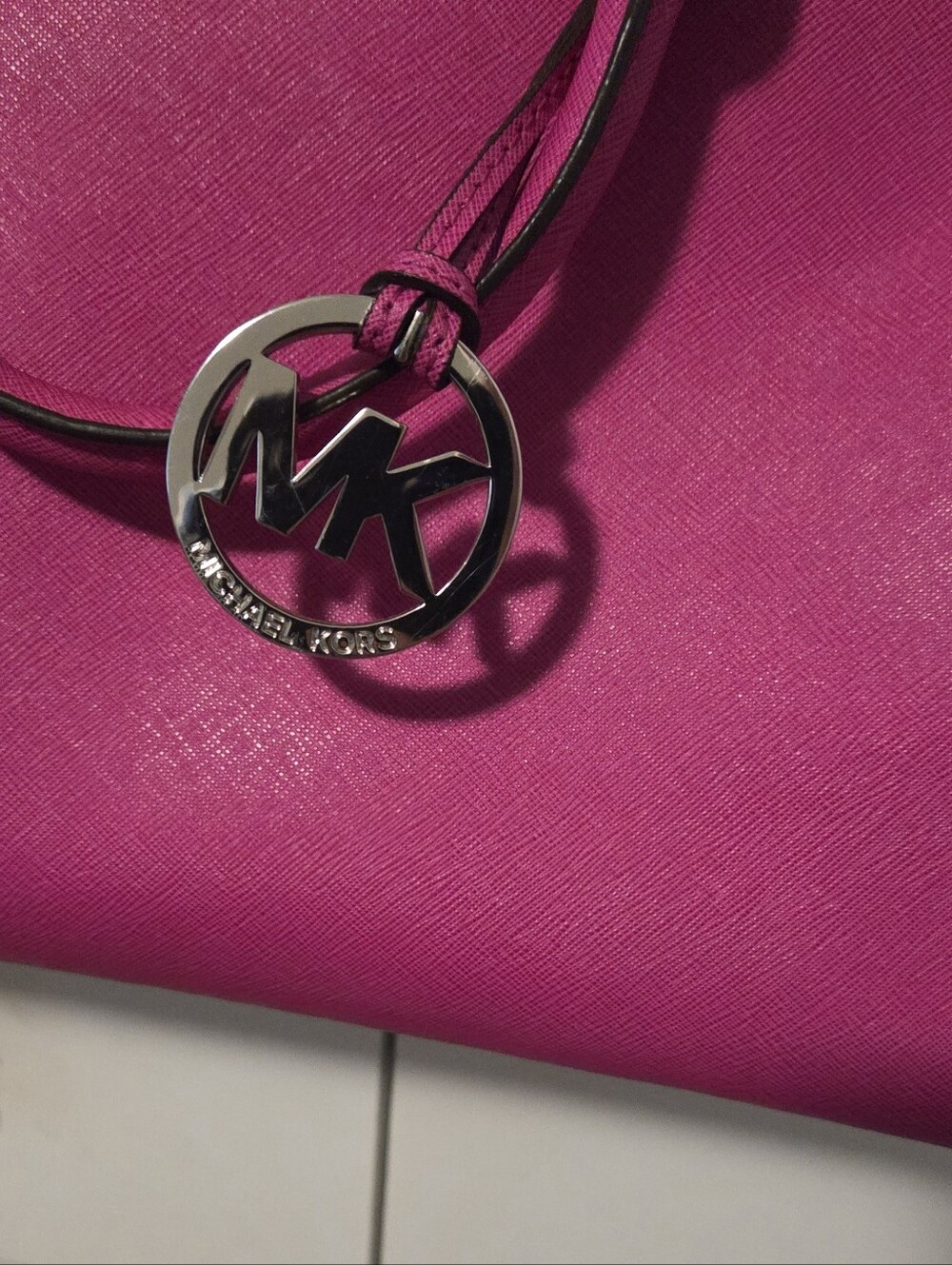 Michael Kors Fuchsia Leather Satchel with Chain Strap and MK Charm - Picture 3 of 9